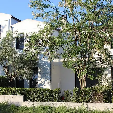 Апартаменты Housing Pefkos Ii