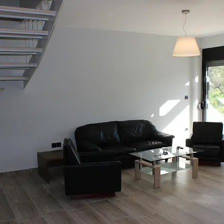 Апартаменты Housing Pefkos Ii *